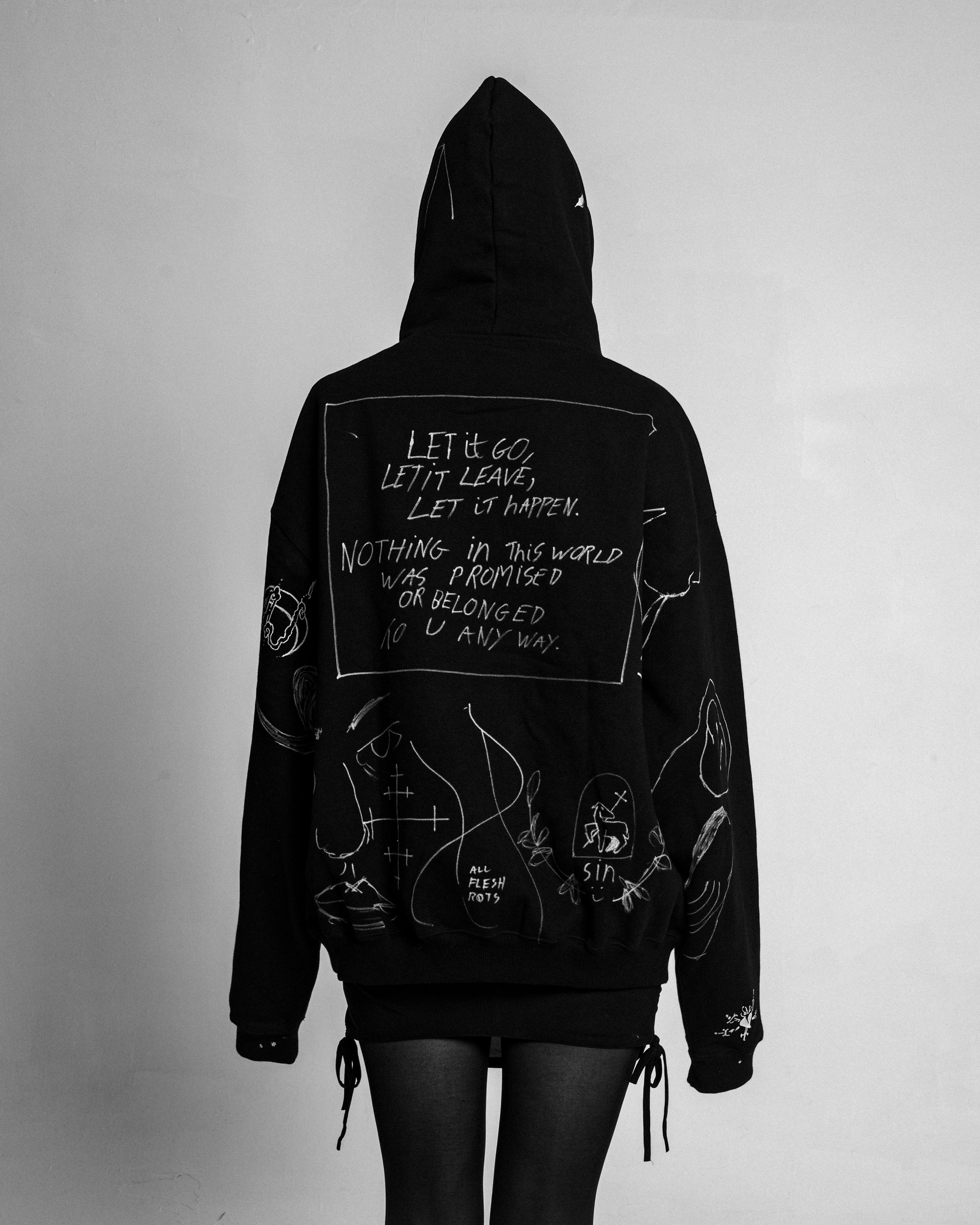 PRIVÉ HOODIE THREE