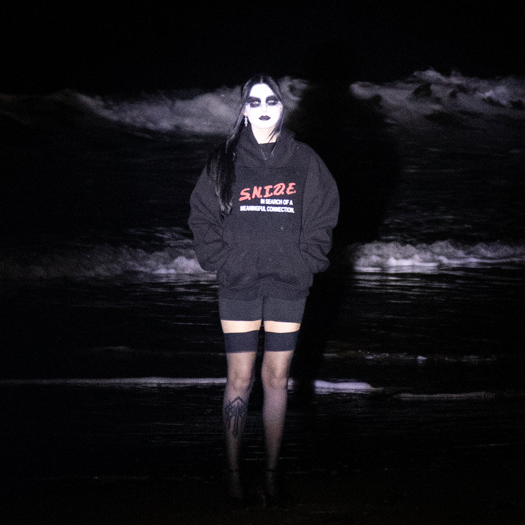 CONNECTION HEAVY HOOD